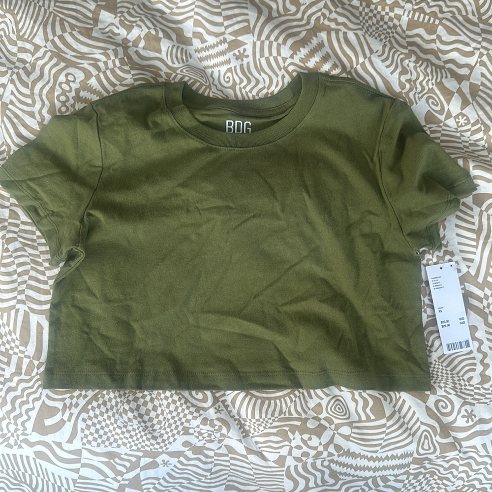 SOLD OUT IN STORE Urban Outfitters Best friend tee XS